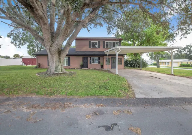 Photo 2 of Single family home for sale at 709 Highlands Ave, Dundee, FL 33838 | MLS# P4939896 | Listing updated on 2026-10-07