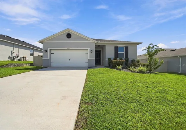 Photo 1 of Single family home for sale at 2121 Malbec Ct, Minneola, FL 34715 | MLS# O6442059 | Listing updated on 2026-10-03