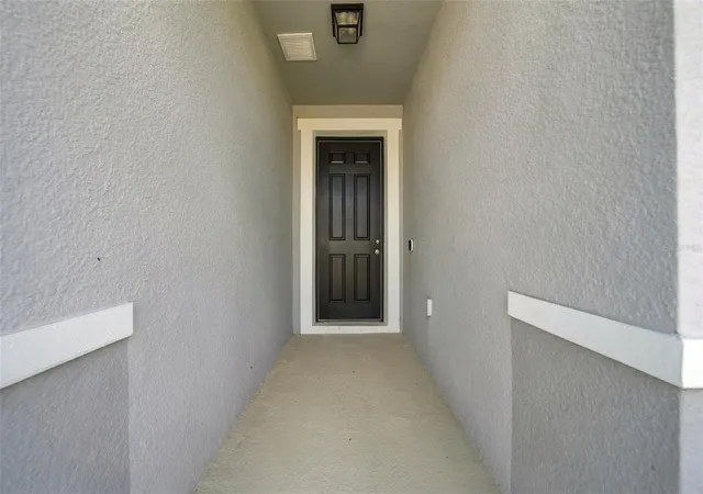 Photo 3 of Single family home for sale at 2121 Malbec Ct, Minneola, FL 34715 | MLS# O6442059 | Listing updated on 2026-10-03