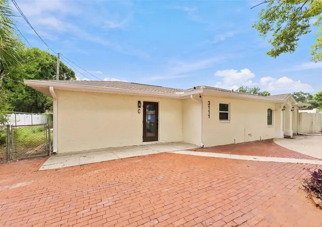Listing Photo 4 - Condo for sale in building located at 3111 W Spruce St, TAMPA, FL 33607