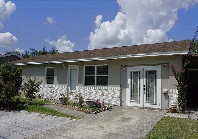 Photo 1 of Single family home for sale at 29 E Bob White St, Apopka, FL 32712 | MLS# O6442069 | Listing updated on 2026-09-16
