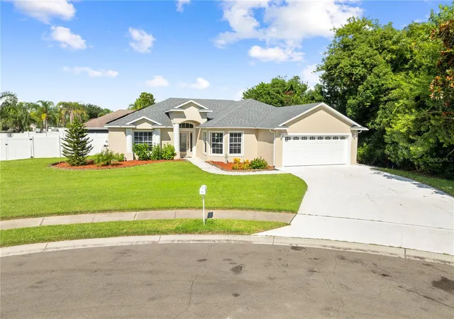 Photo 2 of Single family home for sale at 4200 Cracker Ct, Saint Cloud, FL 34772 | MLS# O6442070 | Listing updated on 2026-09-19
