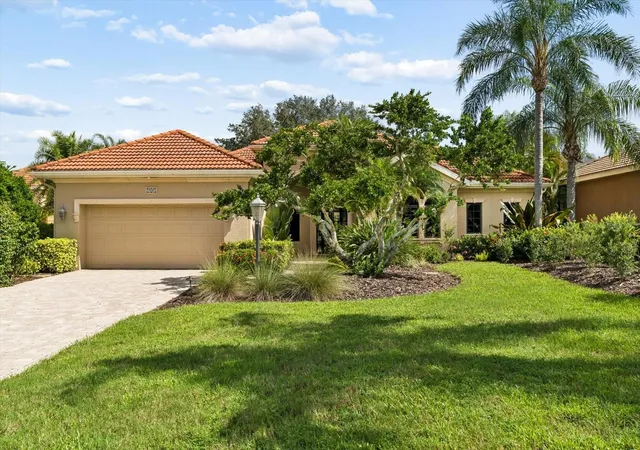 Photo 3 of Single family home for sale at 7047 Vilamoura Pl, Lakewood Ranch, FL 34202 | MLS# A4706218 | Listing updated on 2026-10-20