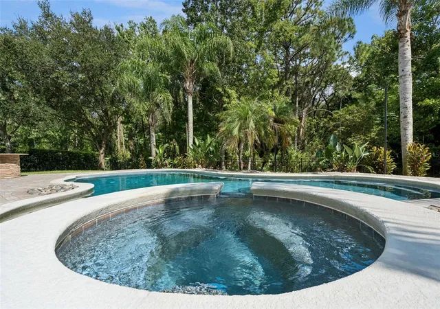 Photo 3 of Single family home for sale at 2324 Foliage Oak Ter, Oviedo, FL 32766 | MLS# O6442082 | Listing updated on 2026-10-05
