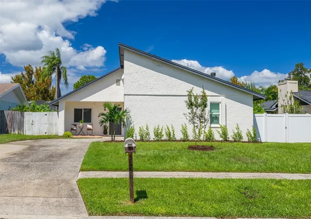 Photo 1 of Single family home for sale at 3160 Chamblee Ln, Clearwater, FL 33759 | MLS# TB8548938 | Listing updated on 2026-09-19
