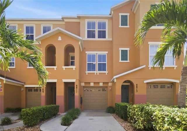 Townhouse for sale at 8811 White Sage Loop, Lakewood Ranch, FL 34202 | MLS# A4706225