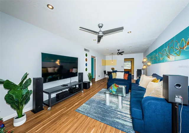 Photo 4 of Condo for sale at 5880 38th Avenue N #309, Saint Petersburg, FL 33710 | MLS# TB8548942 | Listing updated on 2026-09-19
