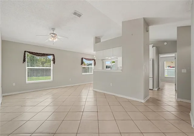Photo 4 of Single family home for sale at 12450 Curry Dr, Spring Hill, FL 34609 | MLS# TB8548943 | Listing updated on 2026-09-19
