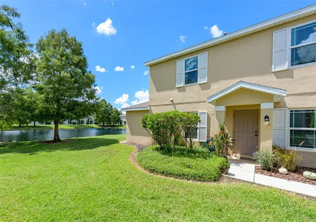 Photo 3 of Townhouse for sale at 14932 Amberjack Ter, Lakewood Ranch, FL 34202 | MLS# A4706226 | Listing updated on 2026-09-29