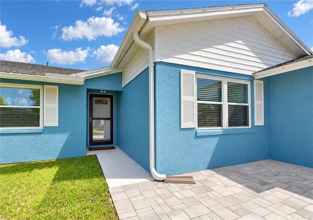 Photo 4 of Single family home for sale at 12505 Mondragon Dr, Tampa, FL 33625 | MLS# TB8548949 | Listing updated on 2026-09-26