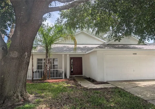 Photo 1 of Single family home for sale at 15928 Autumn Glen Ave, Clermont, FL 34714 | MLS# S5157646 | Listing updated on 2026-09-16