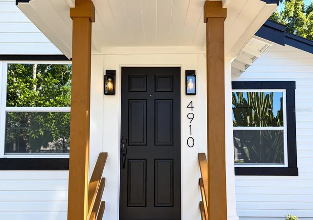 Photo 2 of Single family home for sale at 4910 Rosedale Pl N, Saint Petersburg, FL 33714 | MLS# TB8548965 | Listing updated on 2026-10-17