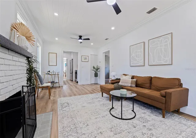 Photo 4 of Single family home for sale at 4910 Rosedale Pl N, Saint Petersburg, FL 33714 | MLS# TB8548965 | Listing updated on 2026-10-17