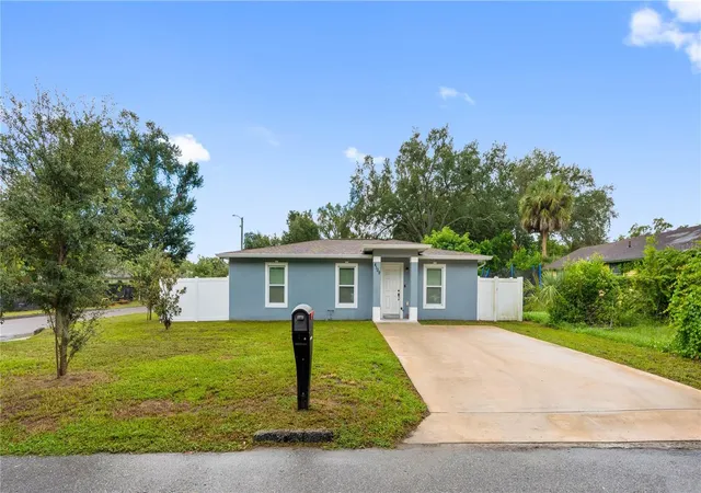 Photo 1 of Single family home for sale at 4109 E Diana St, Tampa, FL 33610 | MLS# TB8548967 | Listing updated on 2026-10-19