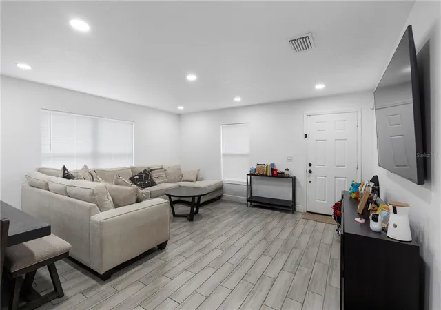 Photo 3 of Single family home for sale at 4109 E Diana St, Tampa, FL 33610 | MLS# TB8548967 | Listing updated on 2026-10-19