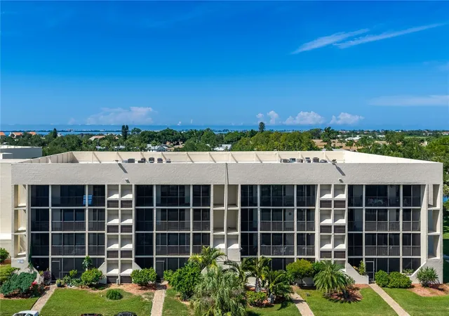 Condo for sale at 4119 61st Avenue Ter W #404, BRADENTON, FL 34210 | MLS# A4706235