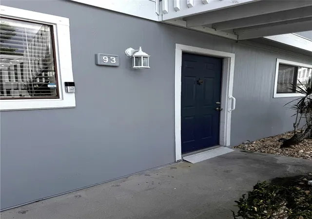 Photo 2 of Condo for sale at 6033 34th Street W #93, Bradenton, FL 34210 | MLS# A4706238 | Listing updated on 2026-09-28