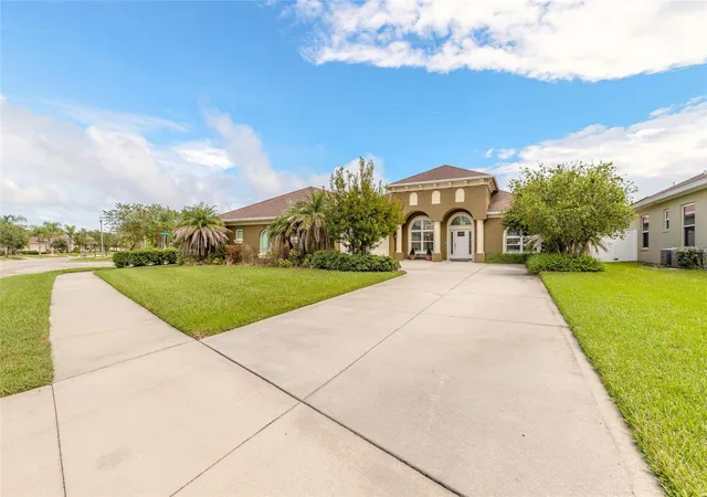 Photo 2 of Sale Pending at 3466 Tesoro Cir, New Smyrna Beach, FL 32168 | MLS# NS1089271 | Listing updated on 2026-09-19