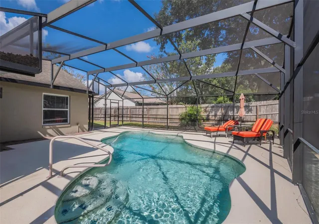 Photo 3 of Single family home for sale at 2632 Spring Glen Ln, Apopka, FL 32703 | MLS# O6442133 | Listing updated on 2026-09-19