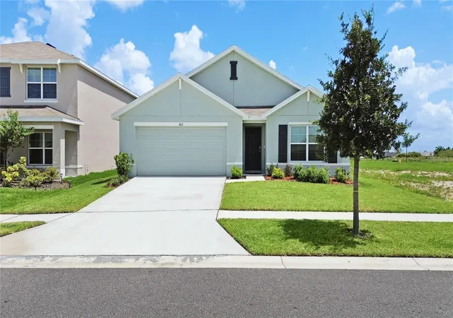 Photo 1 of Single family home for sale at 822 Will Scarlett Ave, Ruskin, FL 33570 | MLS# TB8548972 | Listing updated on 2026-09-18