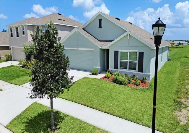 Photo 3 of Single family home for sale at 822 Will Scarlett Ave, Ruskin, FL 33570 | MLS# TB8548972 | Listing updated on 2026-09-18