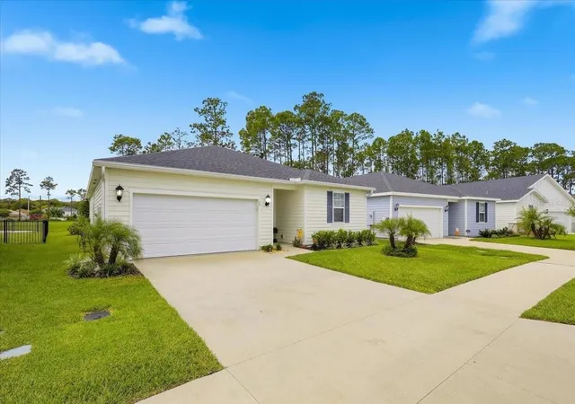 Single family home for sale at 15 Wandering Crk Way, PALM COAST, FL 32164 | MLS# FC321483