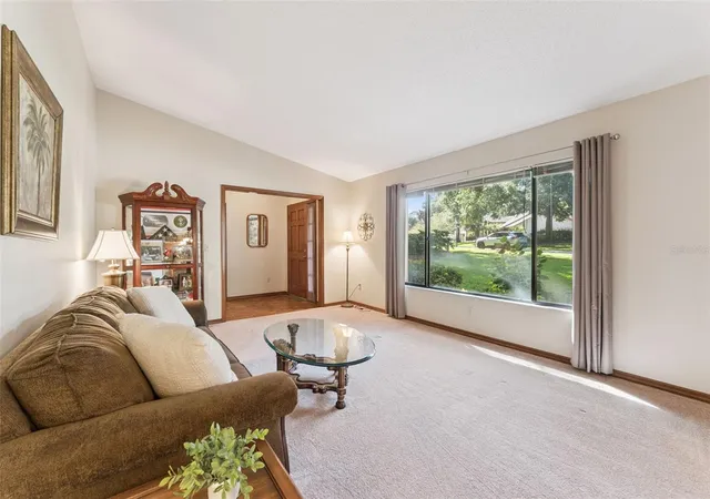 Photo 3 of Single family home for sale at 1903 Lost Pine Ln, Apopka, FL 32712 | MLS# O6442139 | Listing updated on 2026-10-07