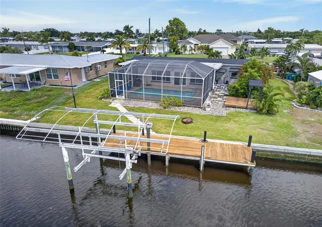 Photo 3 of Single family home for sale at 530 Lindley Ter, Port Charlotte, FL 33952 | MLS# C7530779 | Listing updated on 2026-10-09
