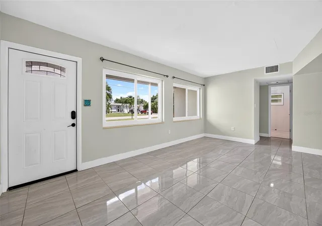 Photo 4 of Single family home for sale at 530 Lindley Ter, Port Charlotte, FL 33952 | MLS# C7530779 | Listing updated on 2026-10-09