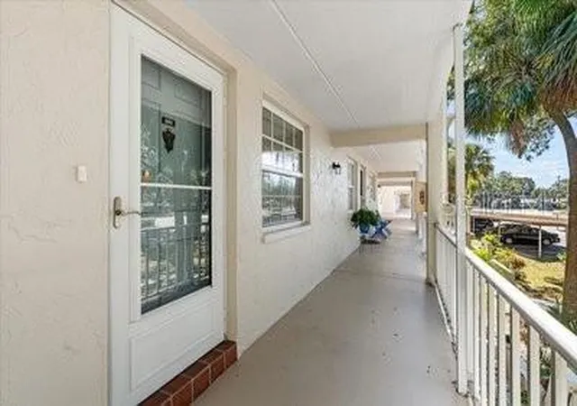 Listing Photo 4 - Condo for sale in building located at 821 Patricia Ave, Dunedin, FL 34698 - Unit #202