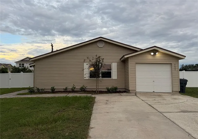 Photo 1 of Single family home for sale at 1331 Primrose Ct, Lakeland, FL 33811 | MLS# L4965098 | Listing updated on 2026-09-20