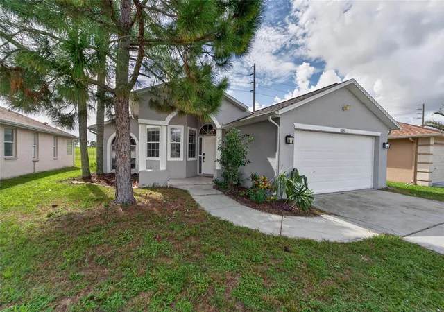 Photo 1 of Single family home for sale at 8240 National Dr, Port Richey, FL 34668 | MLS# TB8548985 | Listing updated on 2026-10-05