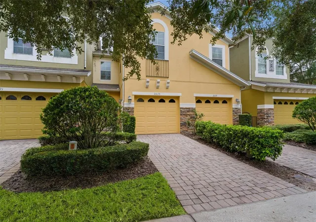 Photo 1 of Townhouse for sale at 2625 Sweet Magnolia Pl, Oviedo, FL 32765 | MLS# G5117848 | Listing updated on 2026-09-19