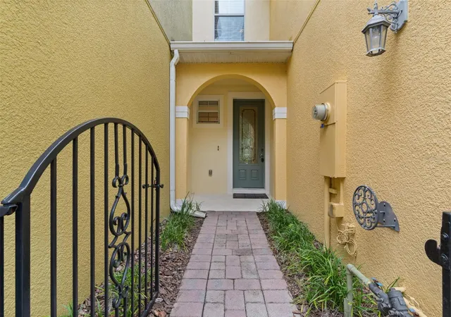 Photo 4 of Townhouse for sale at 2625 Sweet Magnolia Pl, Oviedo, FL 32765 | MLS# G5117848 | Listing updated on 2026-09-19