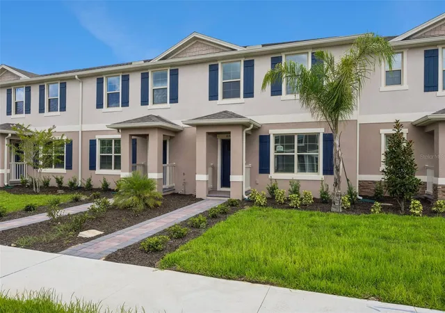 Photo 3 of Townhouse for sale at 16570 Barbours Crk Way, Winter Garden, FL 34787 | MLS# O6442156 | Listing updated on 2026-09-26