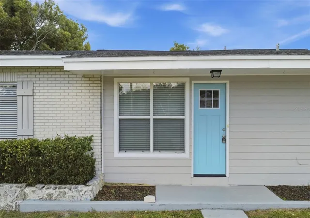 Photo 2 of Single family home for sale at 824 Radcliff St, Deltona, FL 32725 | MLS# V4951306 | Listing updated on 2026-09-16