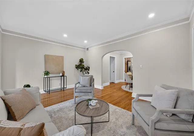 Photo 3 of Single family home for sale at 1242 E Ridgewood St, Orlando, FL 32803 | MLS# O6442163 | Listing updated on 2026-09-26