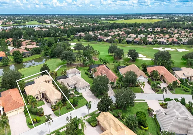 Photo 3 of Single family home for sale at 7501 Mizner Reserve Ct, Lakewood Ranch, FL 34202 | MLS# A4706245 | Listing updated on 2026-09-29