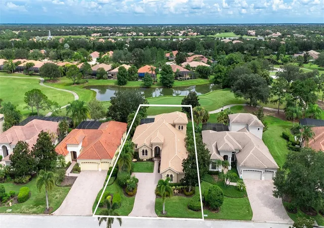 Photo 4 of Single family home for sale at 7501 Mizner Reserve Ct, Lakewood Ranch, FL 34202 | MLS# A4706245 | Listing updated on 2026-09-29