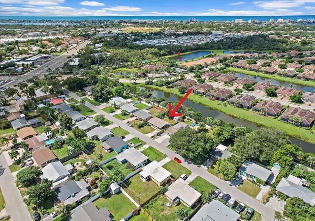 Photo 2 of Single family home for sale at 5932 Richard Pl, Sarasota, FL 34231 | MLS# A4706246 | Listing updated on 2026-09-23