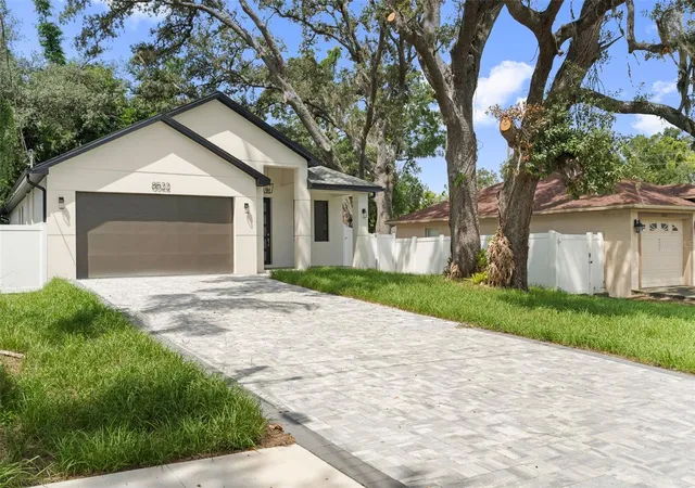 Photo 2 of Single family home for sale at 8522 N Ashley St, Tampa, FL 33604 | MLS# TB8549016 | Listing updated on 2026-10-04