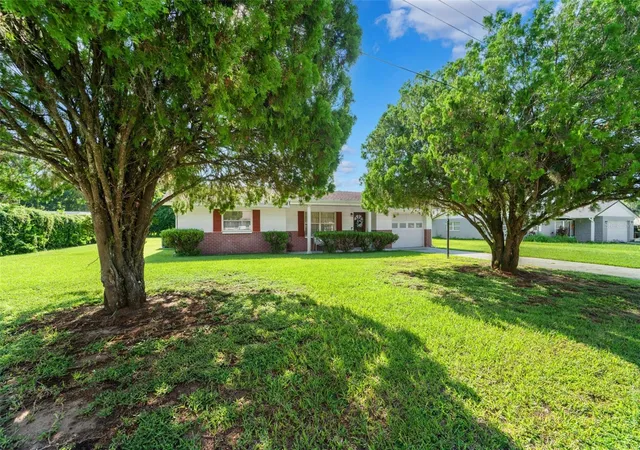 Photo 3 of Single family home for sale at 5914 Wilson Dr, Zephyrhills, FL 33542 | MLS# TB8549021 | Listing updated on 2026-09-19