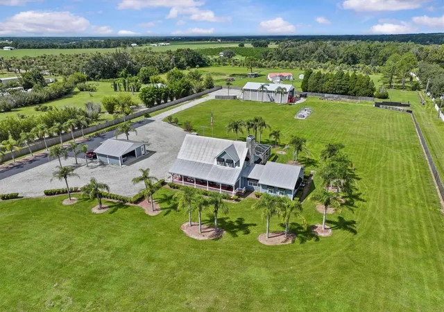 Single family home for sale at 195 Spring Lake Hwy, BROOKSVILLE, FL 34602 | MLS# W7889559