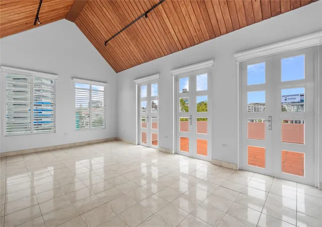 Photo 3 of Condo for sale at 1223 Wilson Ave #401, San Juan, PR 00907 | MLS# PR9124209 | Listing updated on 2026-10-05