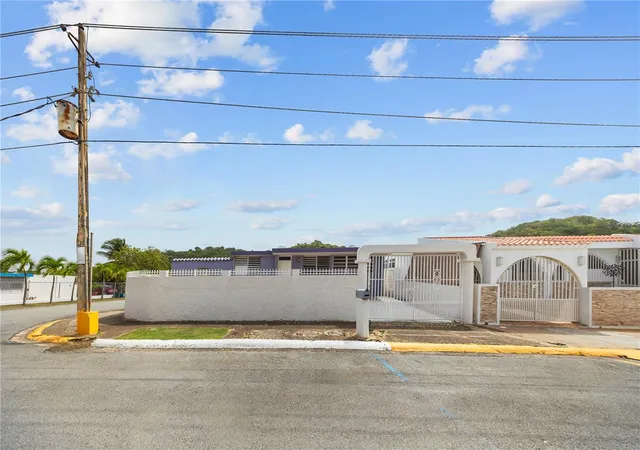 Photo 3 of Sale Pending at Urb Monte Brisas 3 Calle 104 J, Fajardo, PR 00738 | MLS# PR9124214 | Listing updated on 2026-09-23