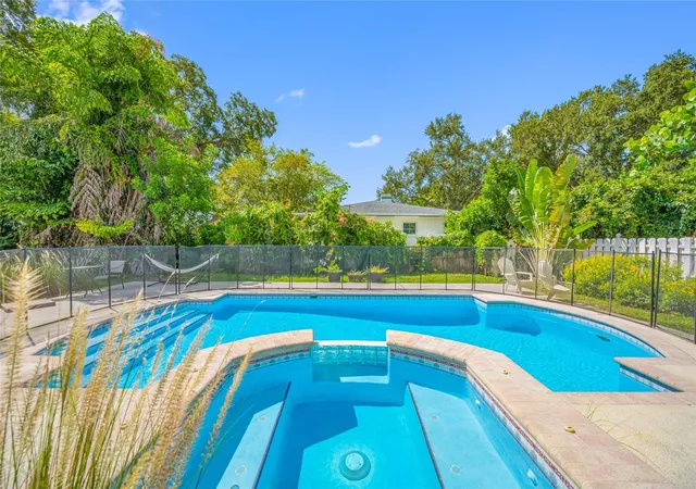 Photo 1 of Single family home for sale at 1225 11 Street N, Saint Petersburg, FL 33705 | MLS# TB8549049 | Listing updated on 2026-09-20