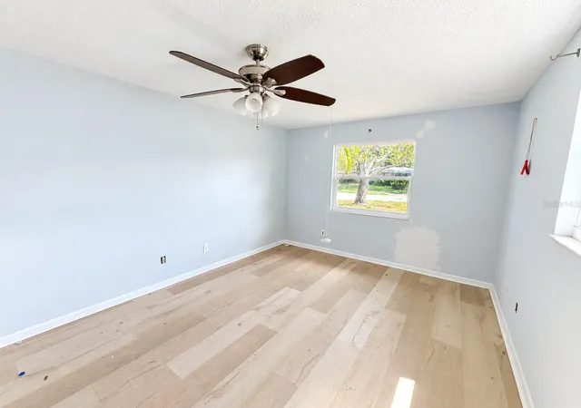 Photo 4 of Single family home for sale at 2076 Butternut Cir W, Clearwater, FL 33763 | MLS# TB8549052 | Listing updated on 2026-09-20