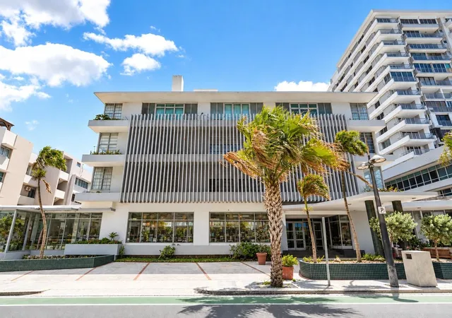 Photo 2 of Condo for sale at 1020 Ashford Ave #420, San Juan, PR 00907 | MLS# PR9124216 | Listing updated on 2026-10-13