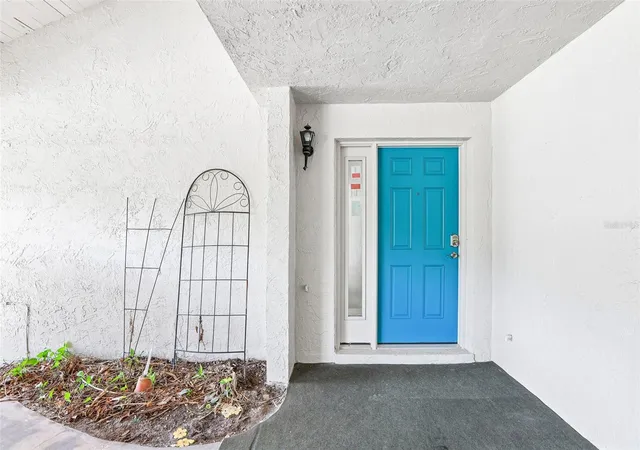 Photo 2 of Single family home for sale at 1202 11th Circle Se, Largo, FL 33771 | MLS# TB8549061 | Listing updated on 2026-09-30