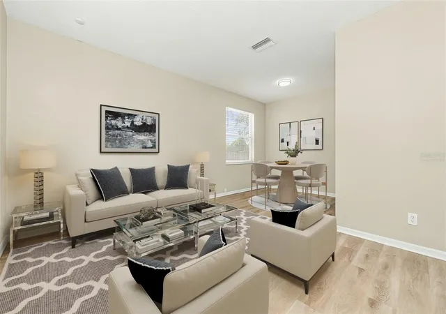 Photo 3 of Single family home for sale at 906 Grand Cyn Dr, Valrico, FL 33594 | MLS# TB8549064 | Listing updated on 2026-10-06